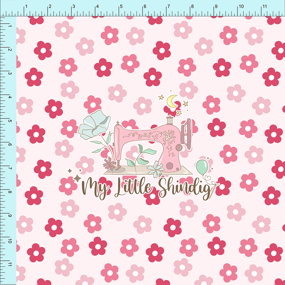 Fabric Club Month 56 - Sweetheart Daisies - Cotton Woven (retail)