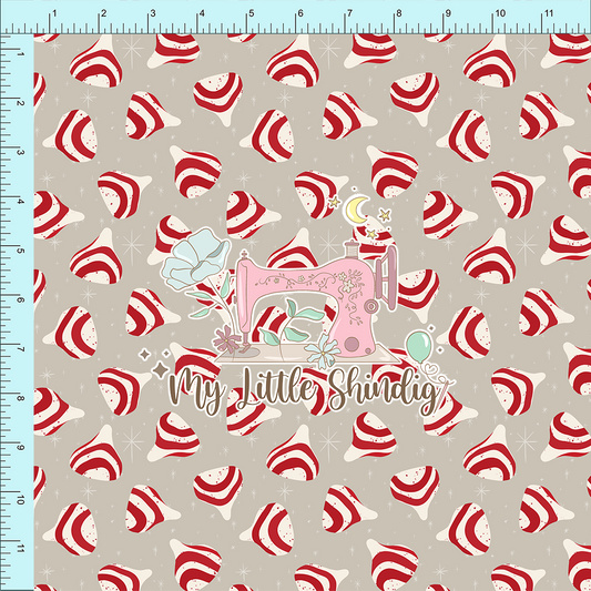 Fabric Club Month 54 - Candy Cane Kisses on Beige (retail)