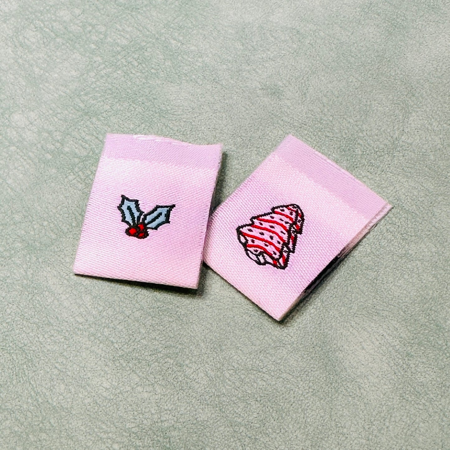 Tree Cake Holly - Woven Tags (5 pack)