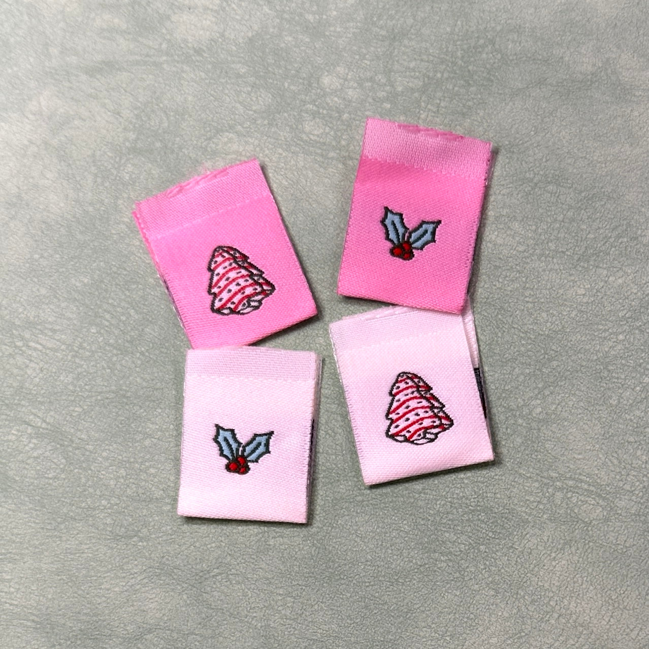 Tree Cake Holly - Woven Tags (5 pack)