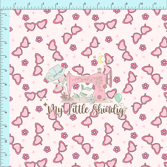 Fabric Club Month 56 - Sweetheart Sunglasses - Cotton Woven (retail)